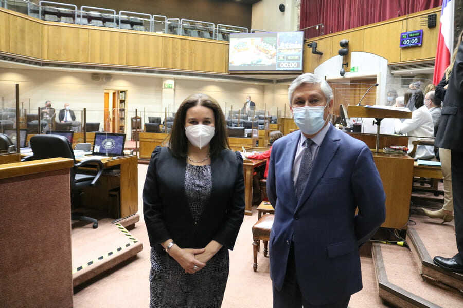 senadores-Órdenes-y-sandoval-2-2_optimized