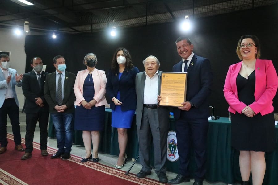 homenaje en puerto aysén (1) (1) (1)