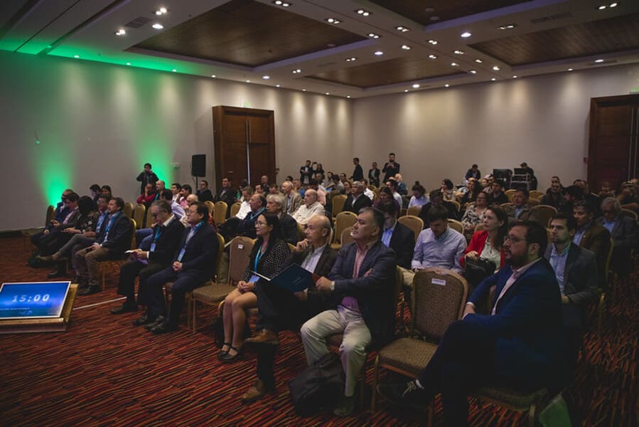 52567276734_6b536fa389_c (1) (1)