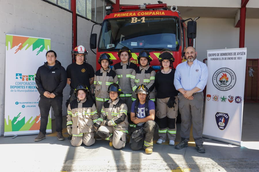 Este domingo se realizará la VI edición de Corre con un Bombero 5K en Puerto Aysén (1) (1)