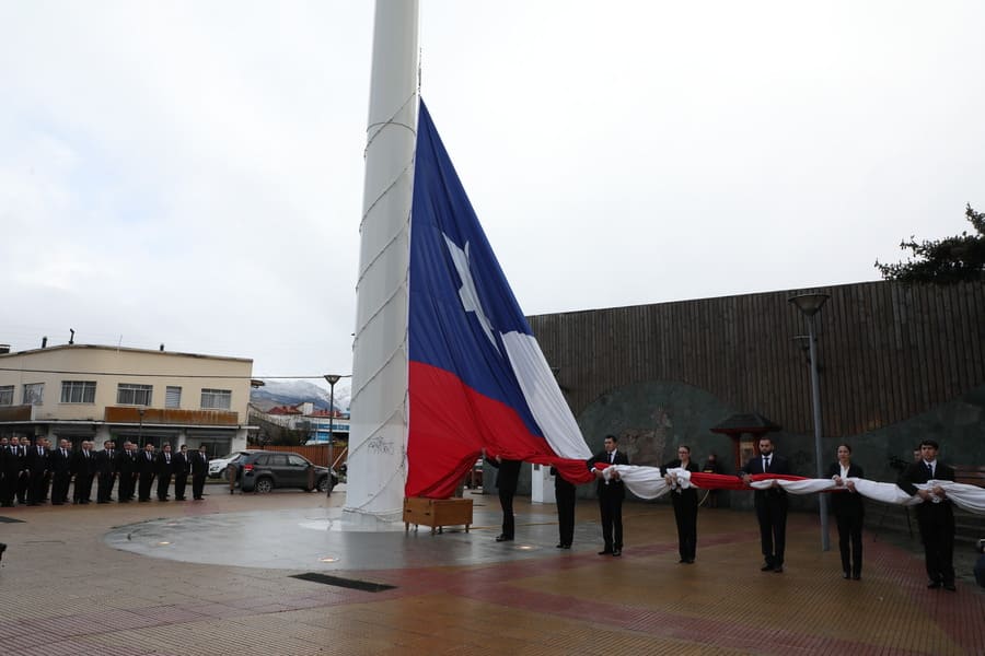 Gran Bandera 90 años PDI 003 (1) (1)