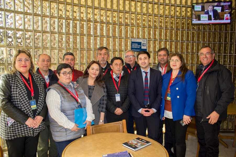 foto-reuniÓn-dirigentes-acuÍcolas-(1)_optimized (1)