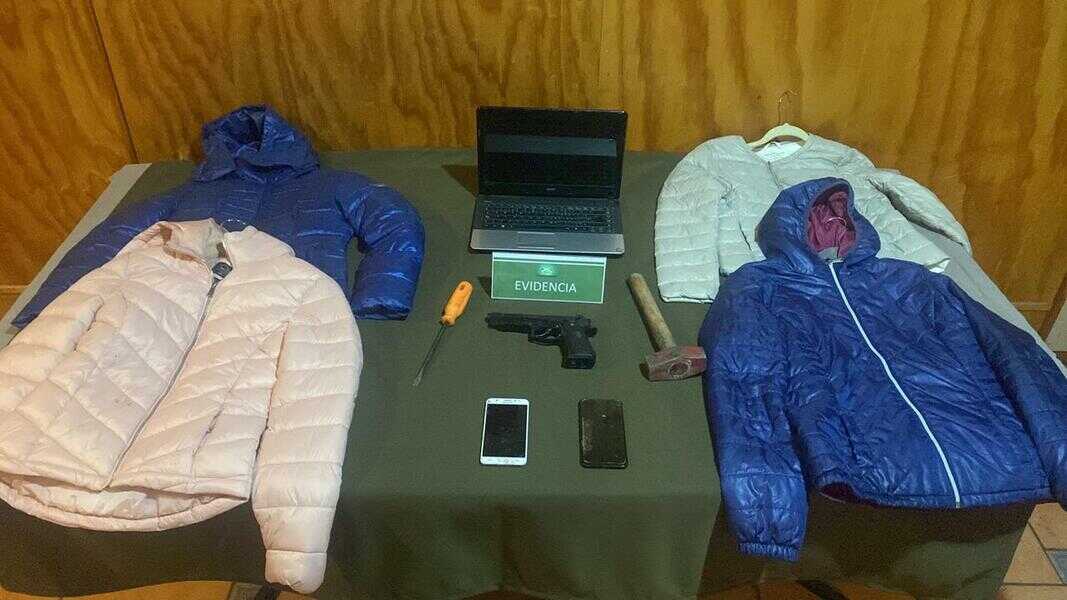 72f2bc84-a710-41e6-8da0-57bd15dc6b52-(1)_optimized