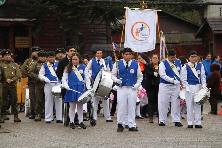 desfile-escolar-3-(1)_optimized