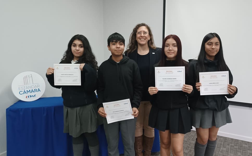 Entrega de Becas (1) (1)