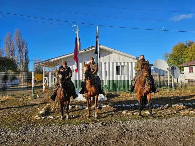 f8f7b4b3-cded-472b-b80a-50d95d605104-(1)_optimized (1)