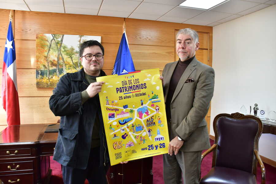 foto-seremi-cultura-y-presidente-(1)_optimized