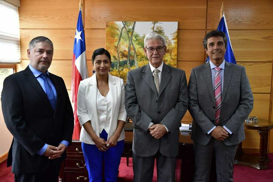 foto-05-juramento-abogados-integrantes-(1)_optimized