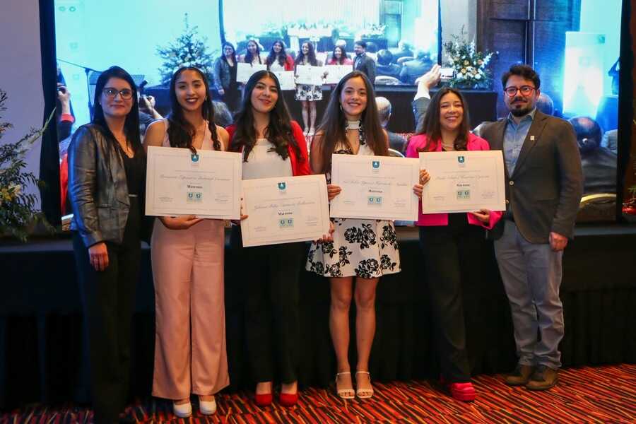 titulacion8-(1)_optimized