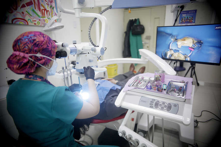 microscopio-dental-009-(1)_optimized