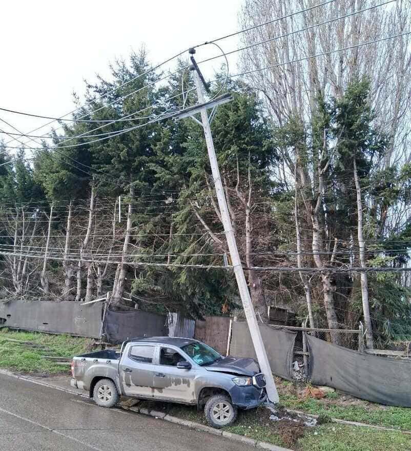 choque-a-postes-(4)-(3)-(1)_optimized (1)