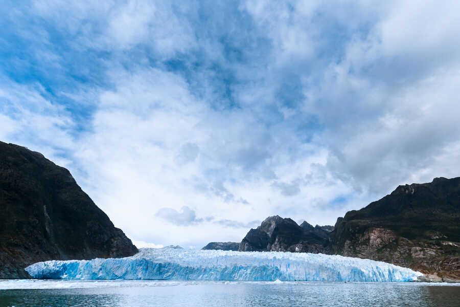 foto-archivo-laguna-san-rafael-sernatur-(1)_optimized